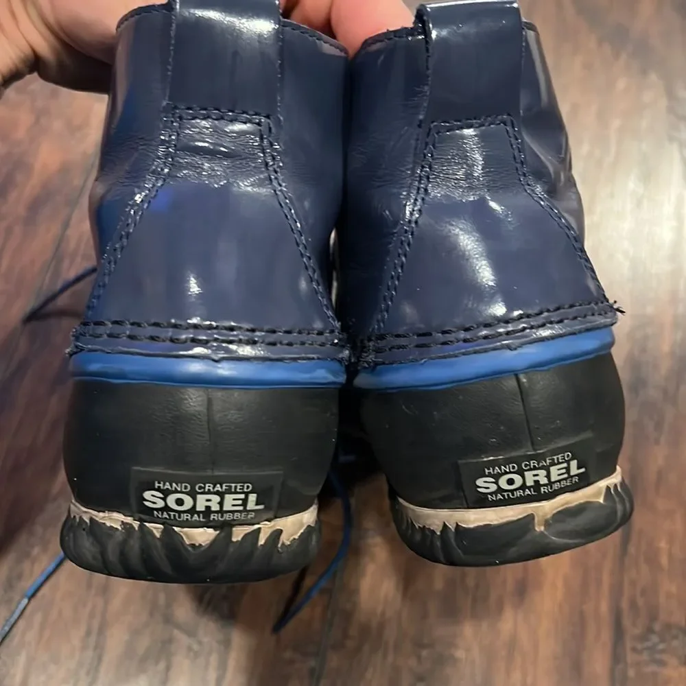 Sorel Out n About rain boot nocturnal blue sz 10.5 in GUC